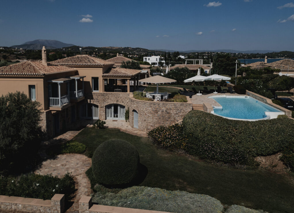 Lithos Petite by the Sea
