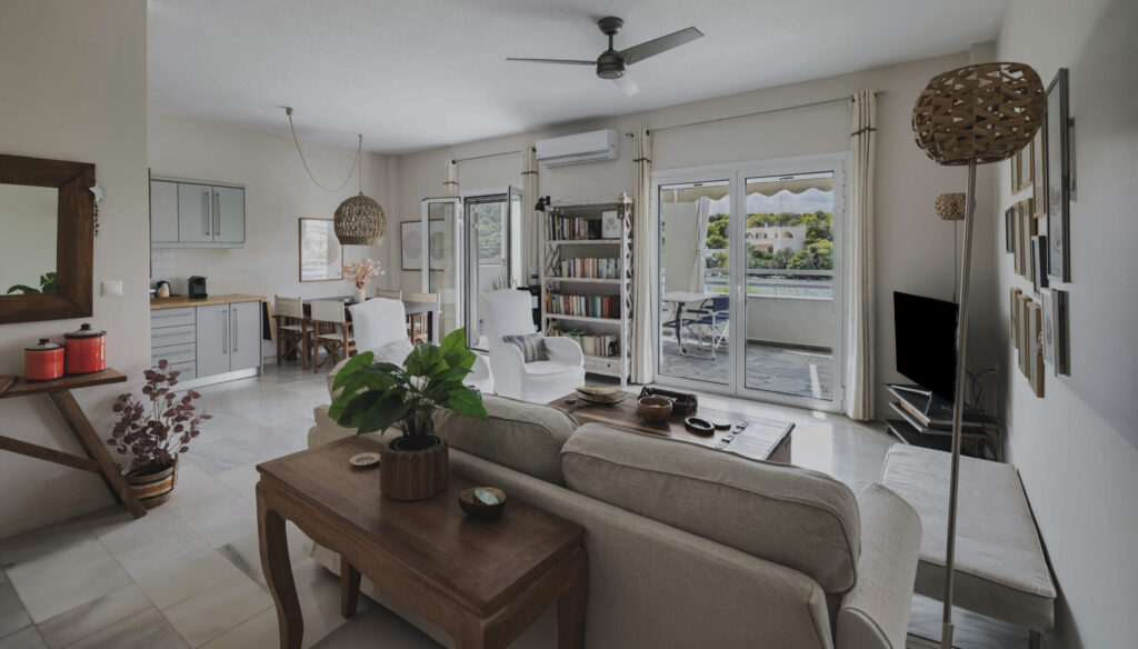 The House on Baltiza Bay – Living Room and Bay Outlook